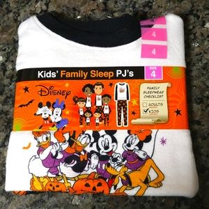 Disney kids size 4T Halloween 2 piece pj's